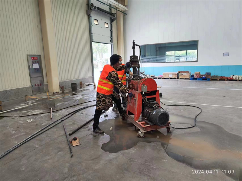 嘉陵厂房地面下沉塌陷注浆加固施工